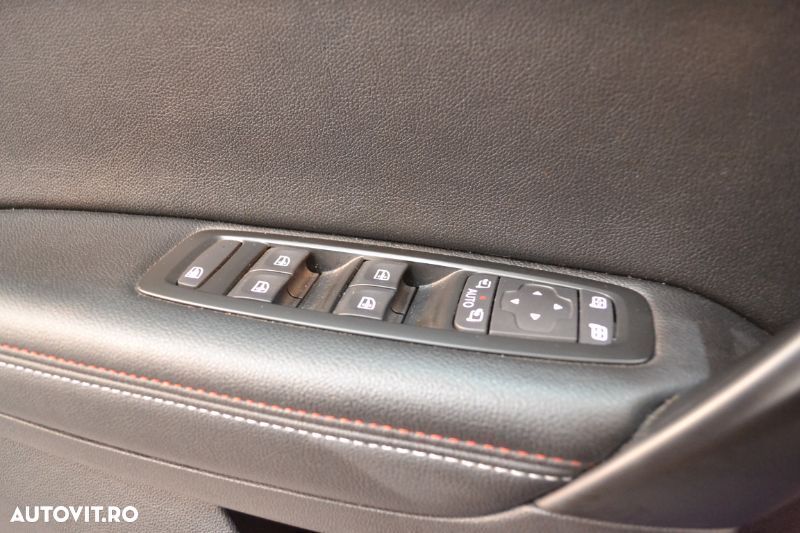 Renault Megane TCE 140 GPF RS Line - 23