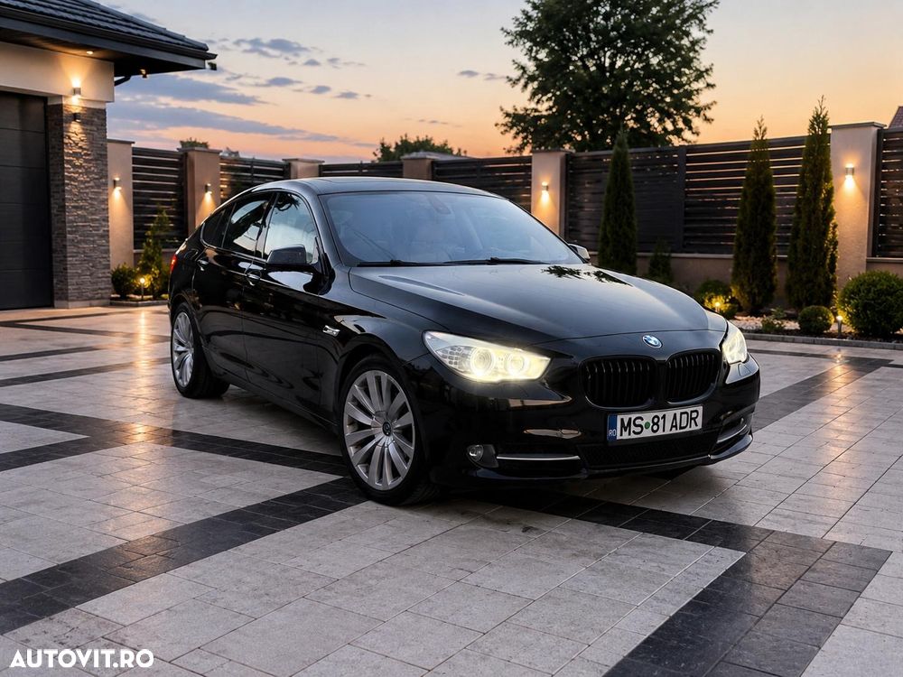 BMW Seria 5 530d xDrive Aut. - 2