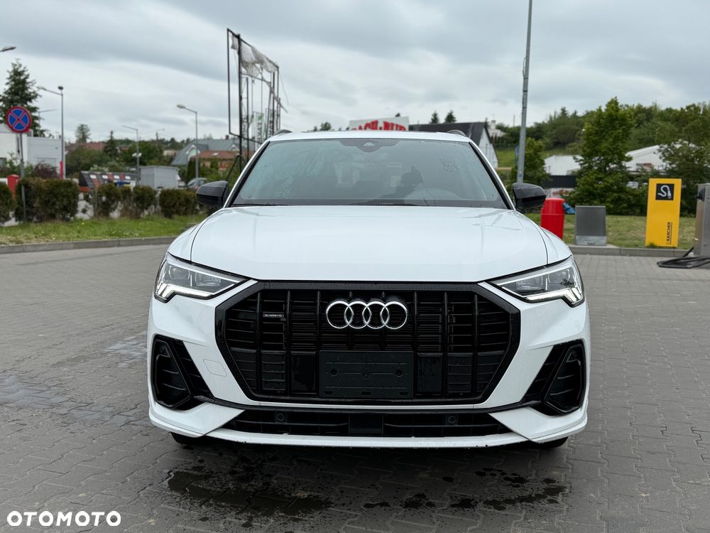 Audi Q3 45 TFSI Quattro S tronic S line - 2