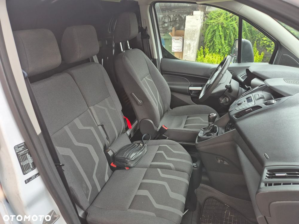 Ford Transit Connect - 13