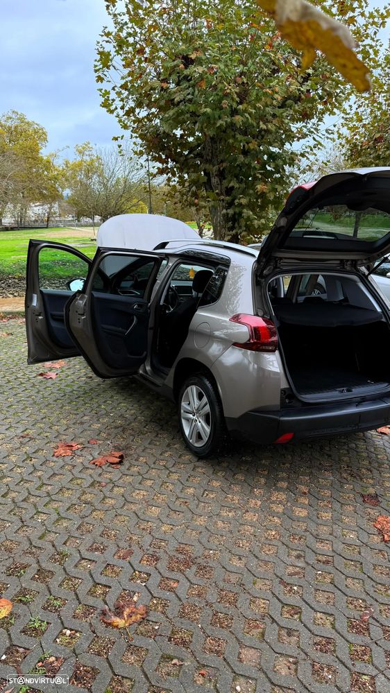 Peugeot 2008 PureTech 82 Style - 4