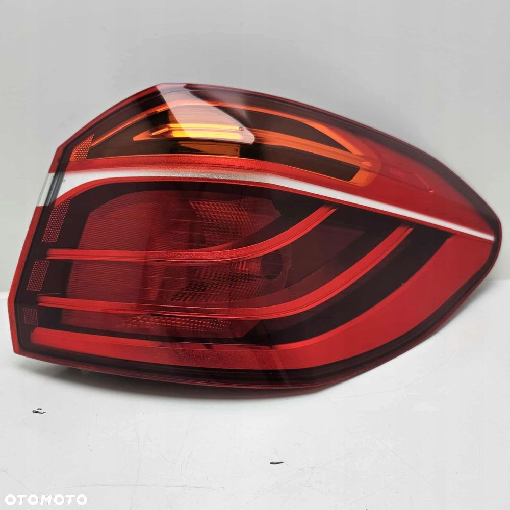bmw 2 f46 lampa tył tylna prawa - 1