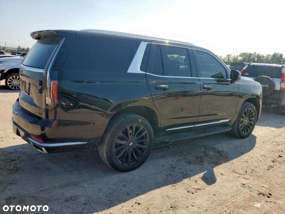 Cadillac Escalade - 4