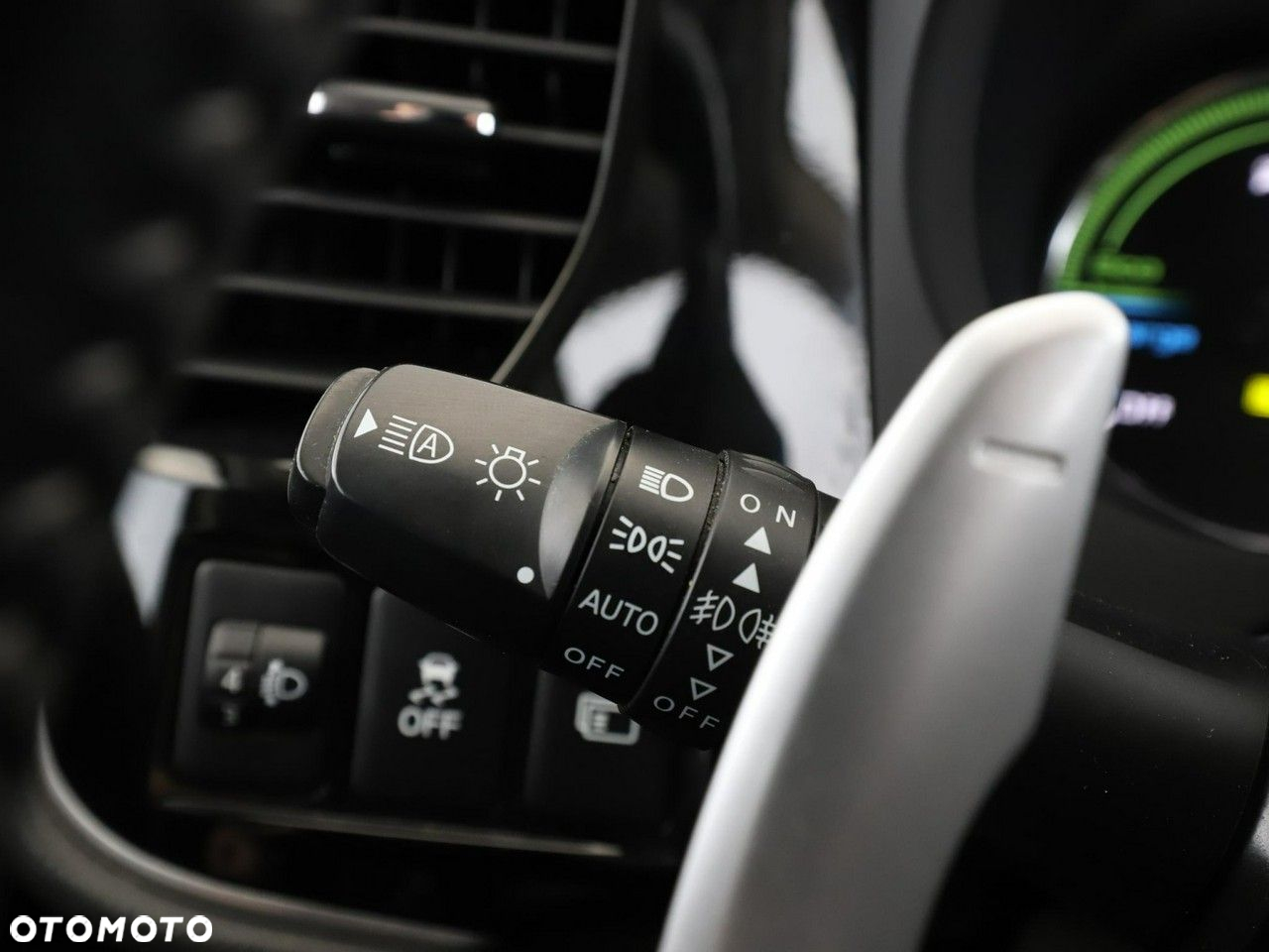 Mitsubishi Outlander - 33