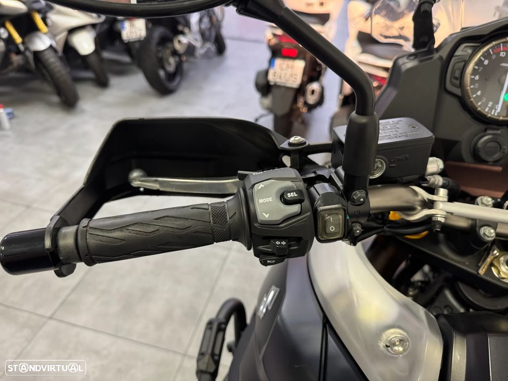 Suzuki DL V-Strom 1000 - 7
