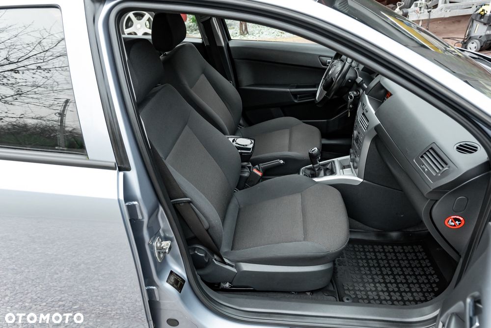 Opel Astra 1.4 Elegance - 24