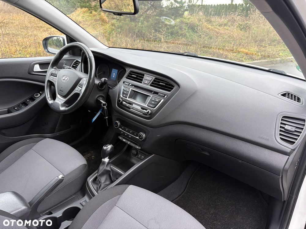 Hyundai i20 1.2 Intro Edition - 9