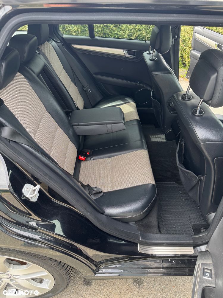 Mercedes-Benz Klasa C 200 CDI DPF Automatik Avantgarde - 9
