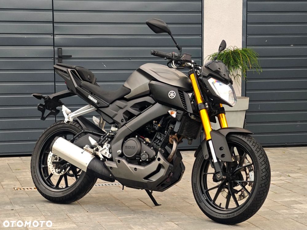 Yamaha MT - 24
