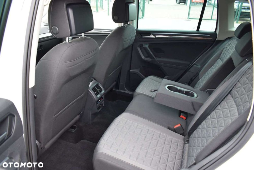 Volkswagen Tiguan - 20