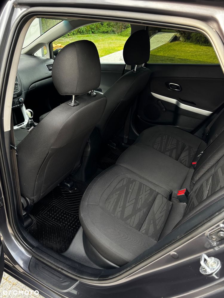 Kia Ceed 1.6 CRDi M - 13