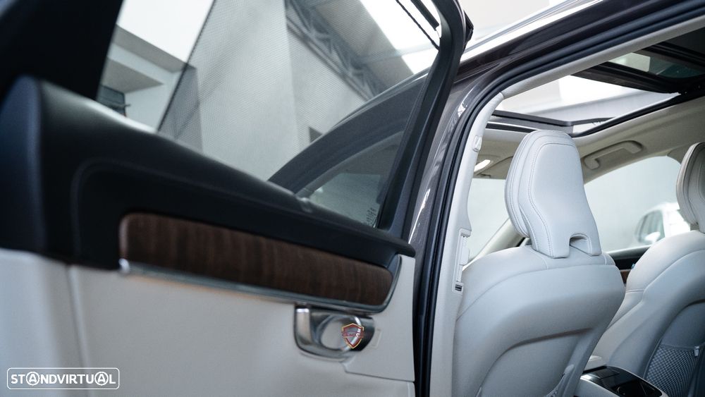 Volvo V90 2.0 T6 PHEV Inscription AWD - 44