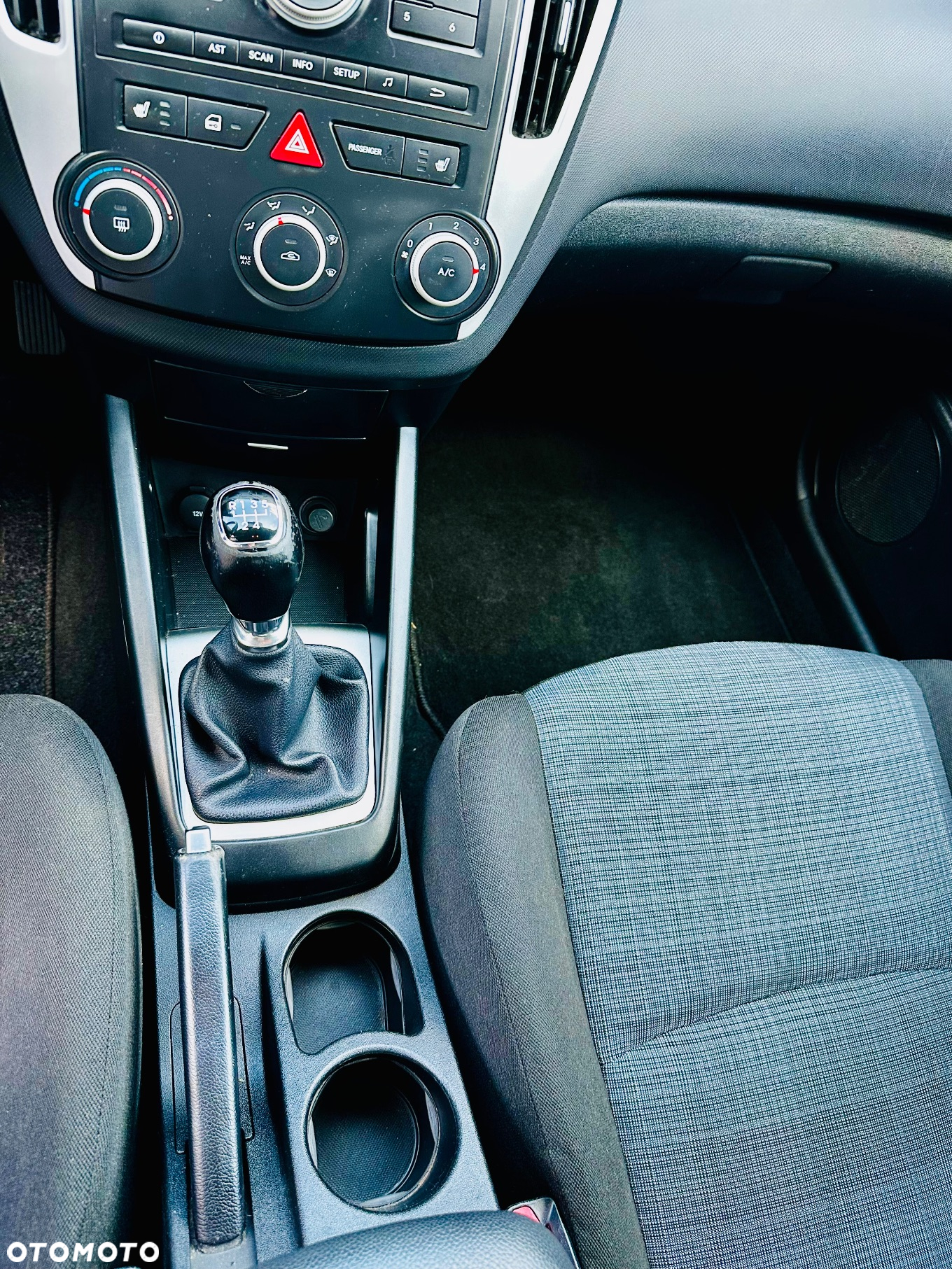 Kia Ceed 1.4 CVVT Spirit - 22