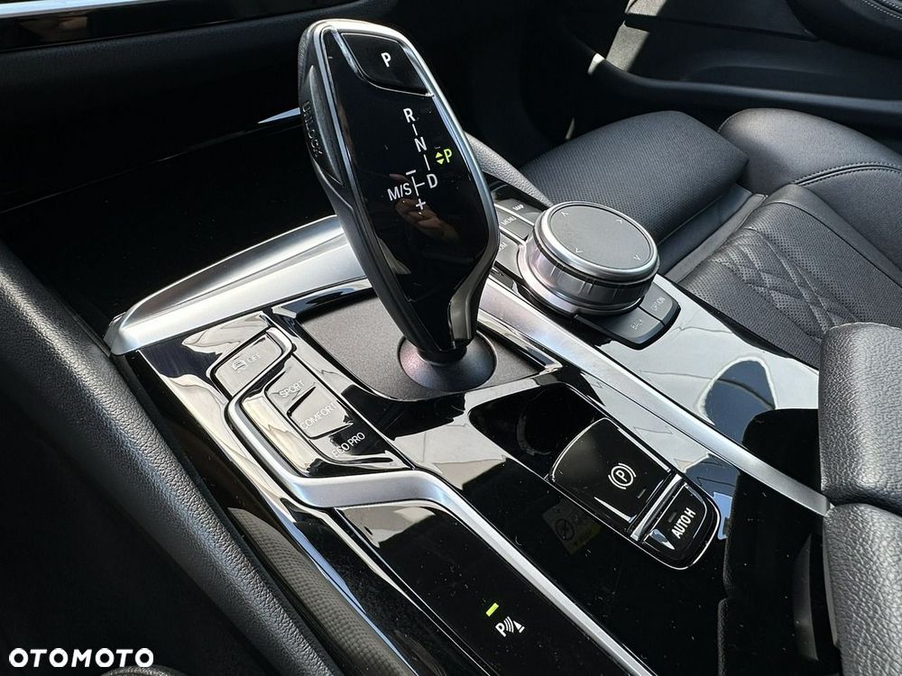 BMW Seria 5 - 25