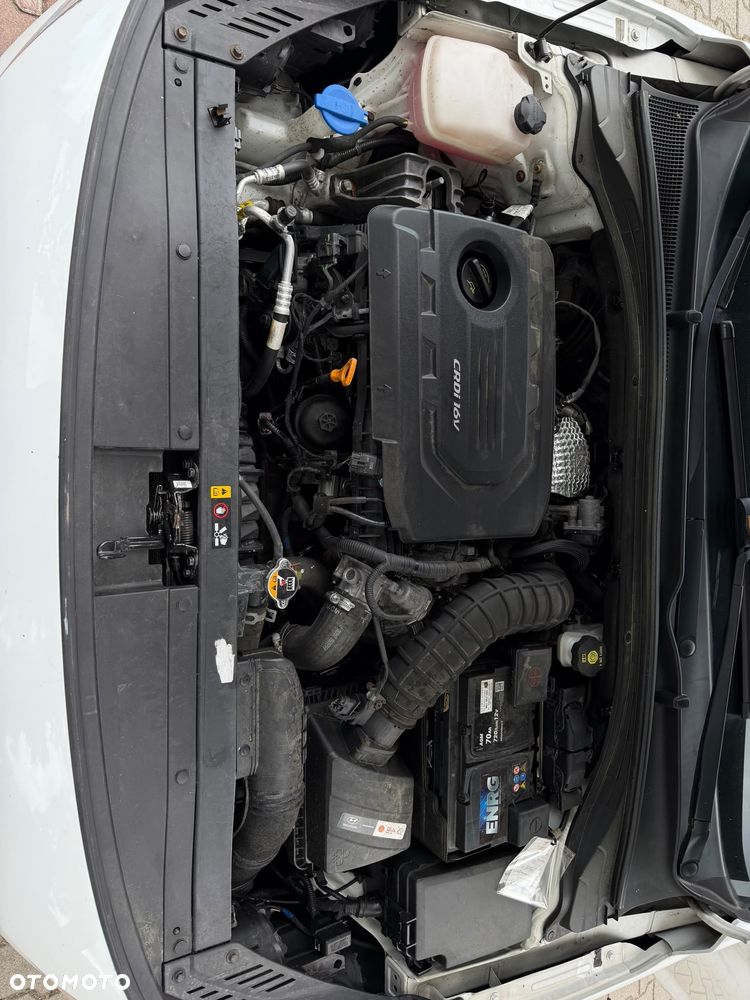 Hyundai i30 1.6 D Comfort - 4