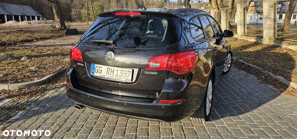 Opel Astra 1.4 Turbo 150 Jahre - 16