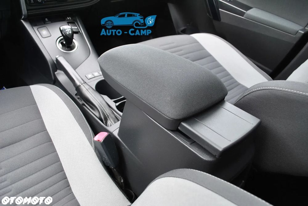 Toyota Auris - 33