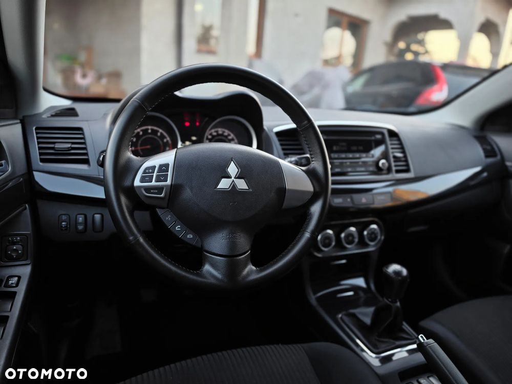 Mitsubishi Lancer - 27