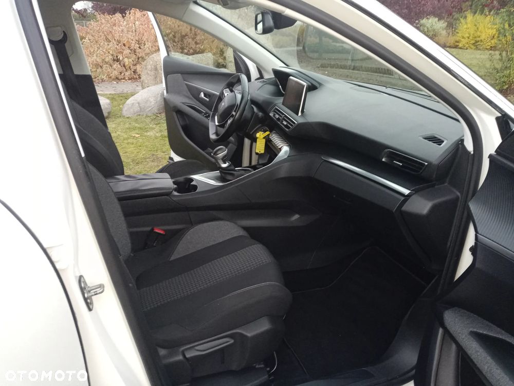 Peugeot 3008 - 8