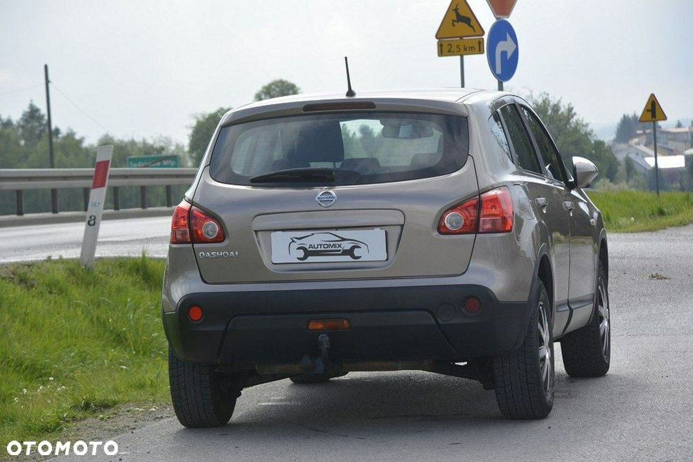 Nissan Qashqai 2.0 4x4 acenta - 6