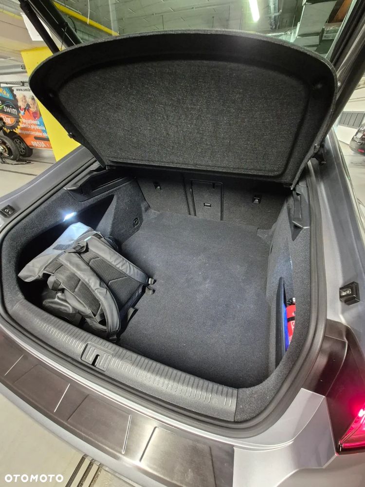 Volkswagen Arteon 2.0 TSI R-Line DSG - 25