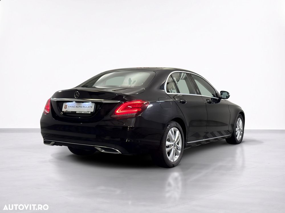 Mercedes-Benz C - 6