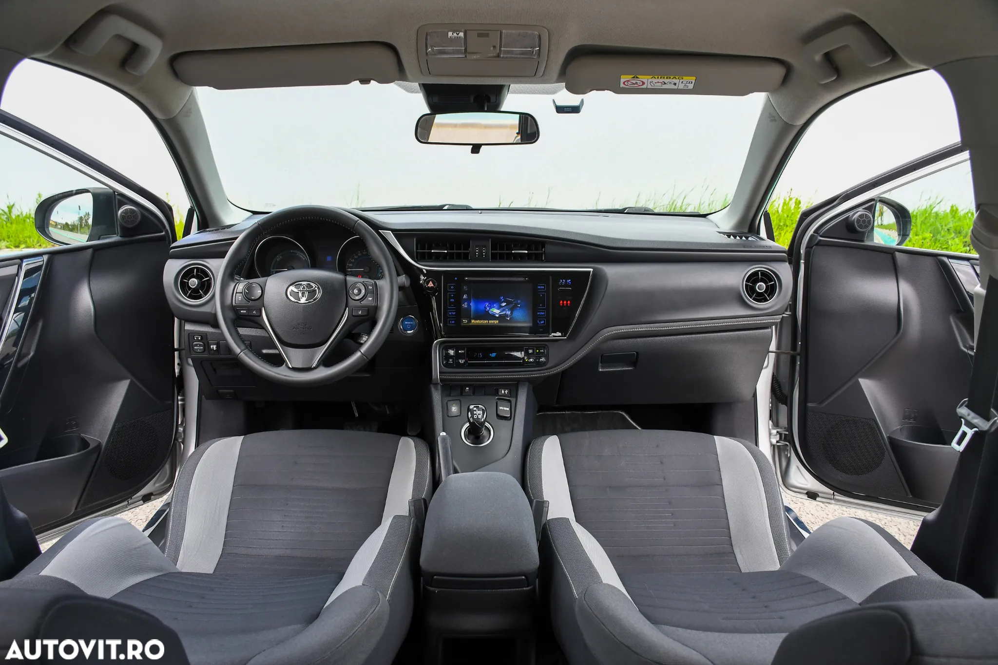 Toyota Auris 1.8 VVT-i Hybrid Automatik Touring Sports Edition - 2