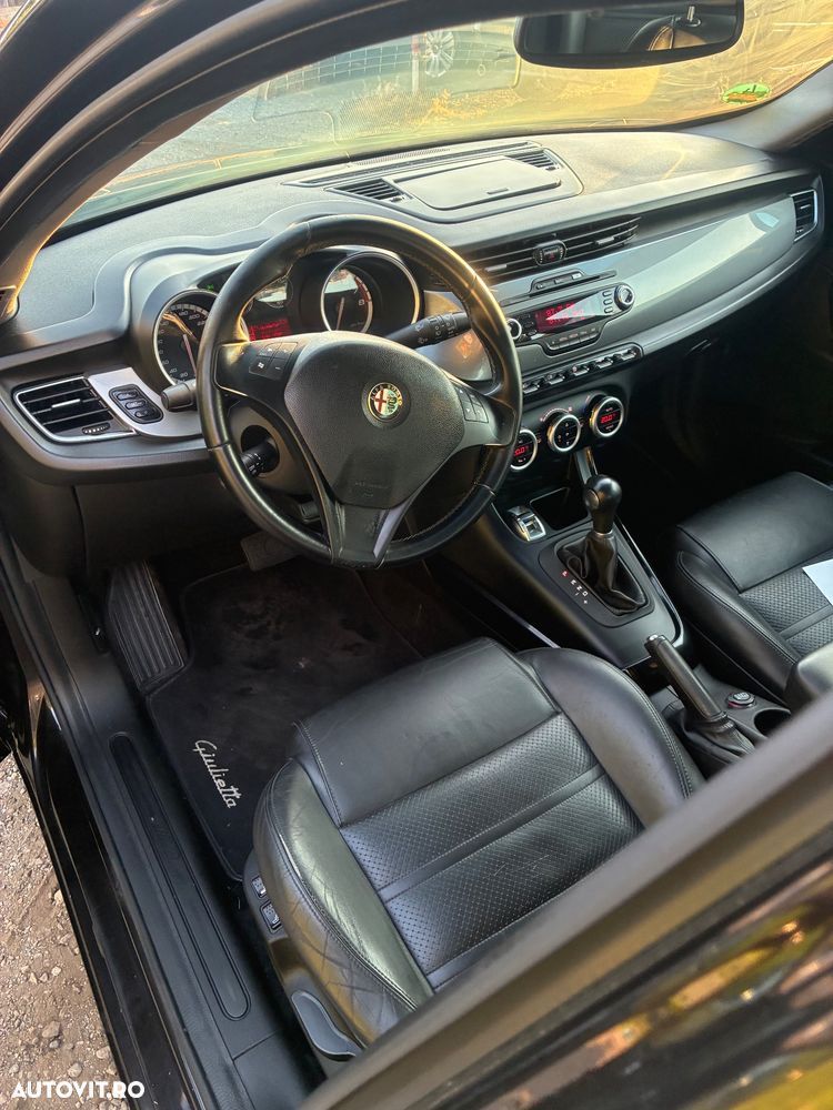 Alfa Romeo Giulietta 1.4 M-Air TCT Distinctive - 7