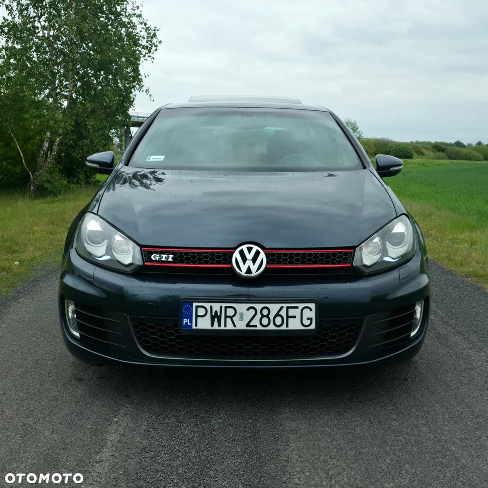 Volkswagen Golf 2.0 GTI - 2