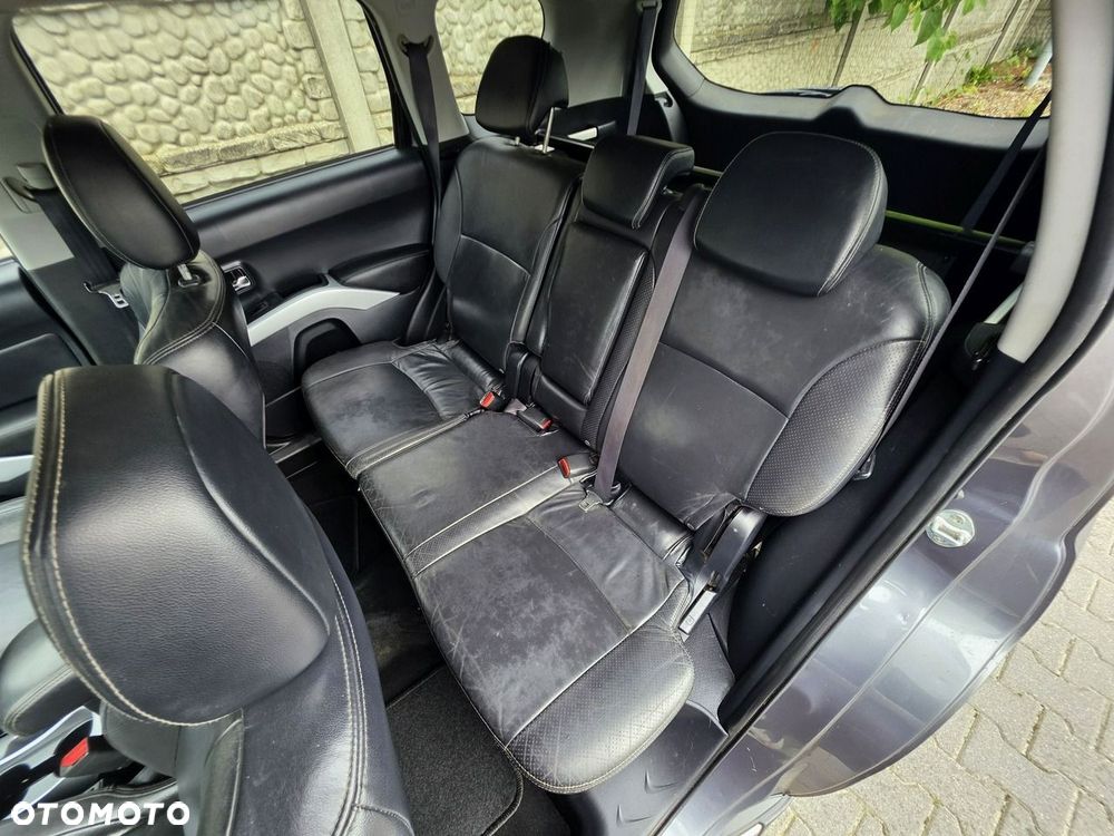 Peugeot 4007 HDI FAP 7-Sitzer Platinum - 23