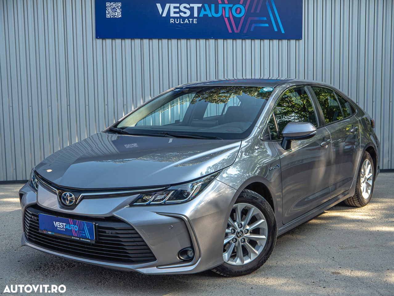 Toyota Corolla Sedan 1.8 HEV Business - 1