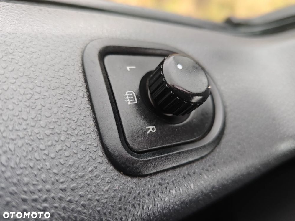 Volkswagen TRANSPORTER T5 - 28