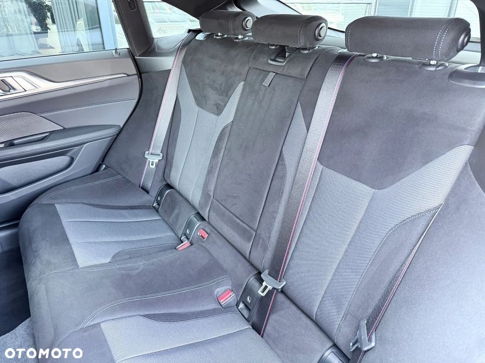 BMW Seria 4 420d xDrive M Sport - 26