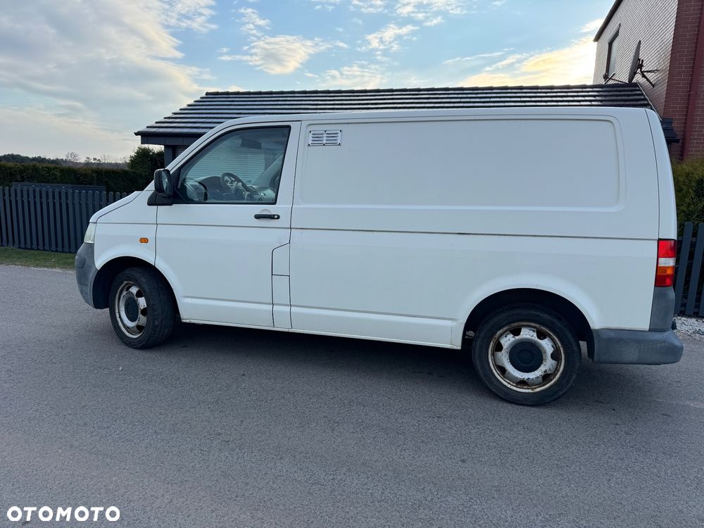 Volkswagen Transporter - 4