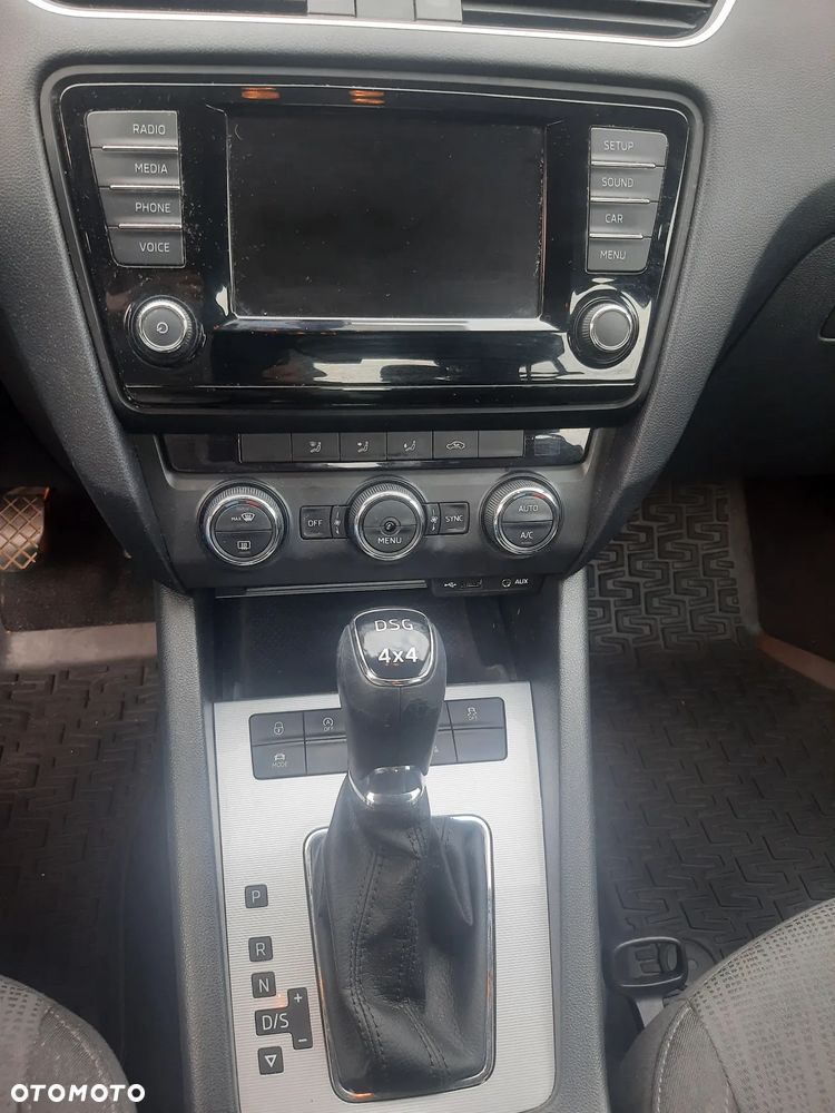 Skoda Octavia 2.0 TDI 4x4 Style DSG - 7