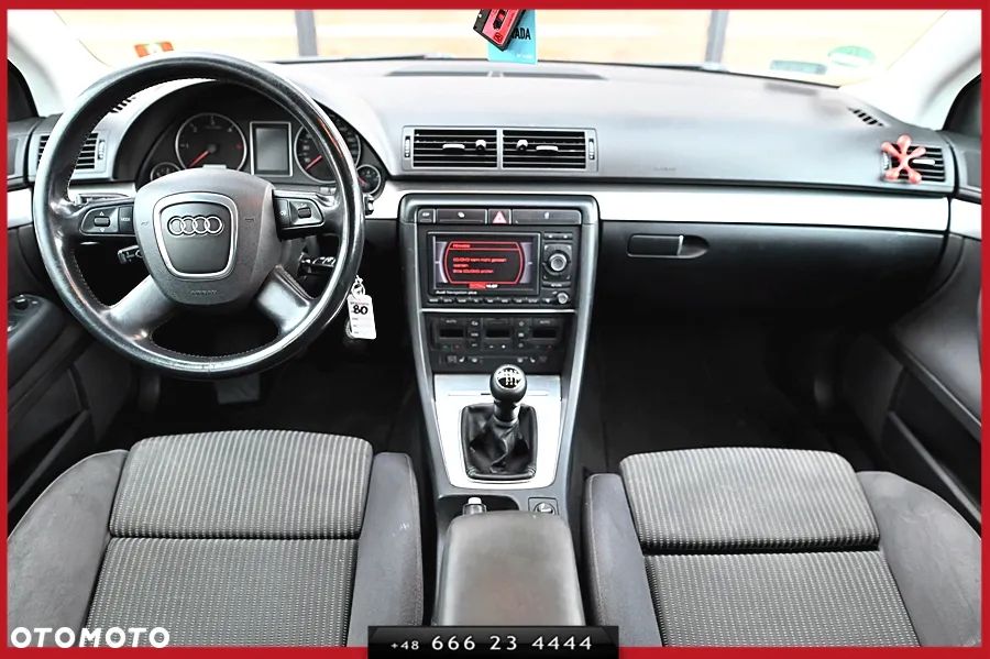 Audi A4 Limousine - 19