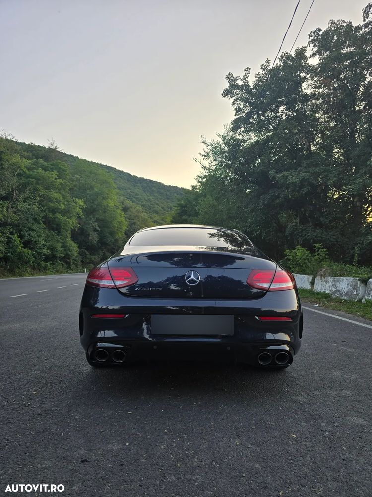 Mercedes-Benz C - 4