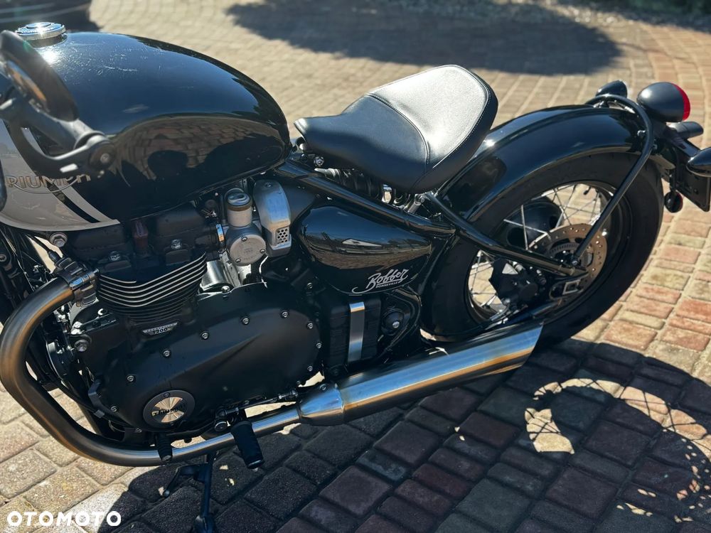 Triumph Bonneville Bobber - 5