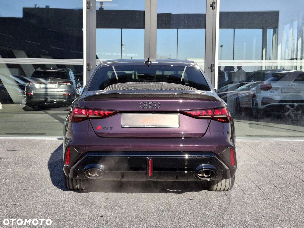Audi RS3 Limousine - 12