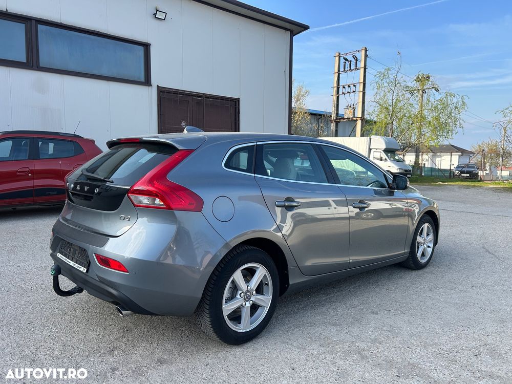 Volvo V40 D4 VEA Momentum - 12