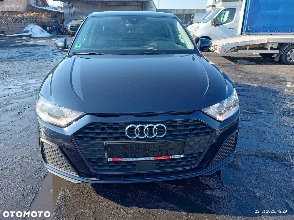 Audi A1 ver-30-tfsi-sportback-s-line - 18