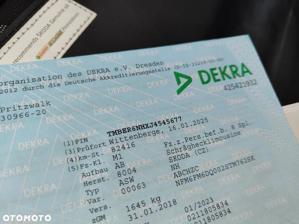 Skoda RAPID Spb 1.0 TSI Monte Carlo - 26