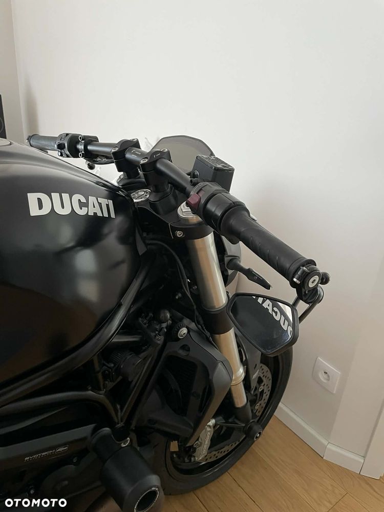 Ducati Monster - 12