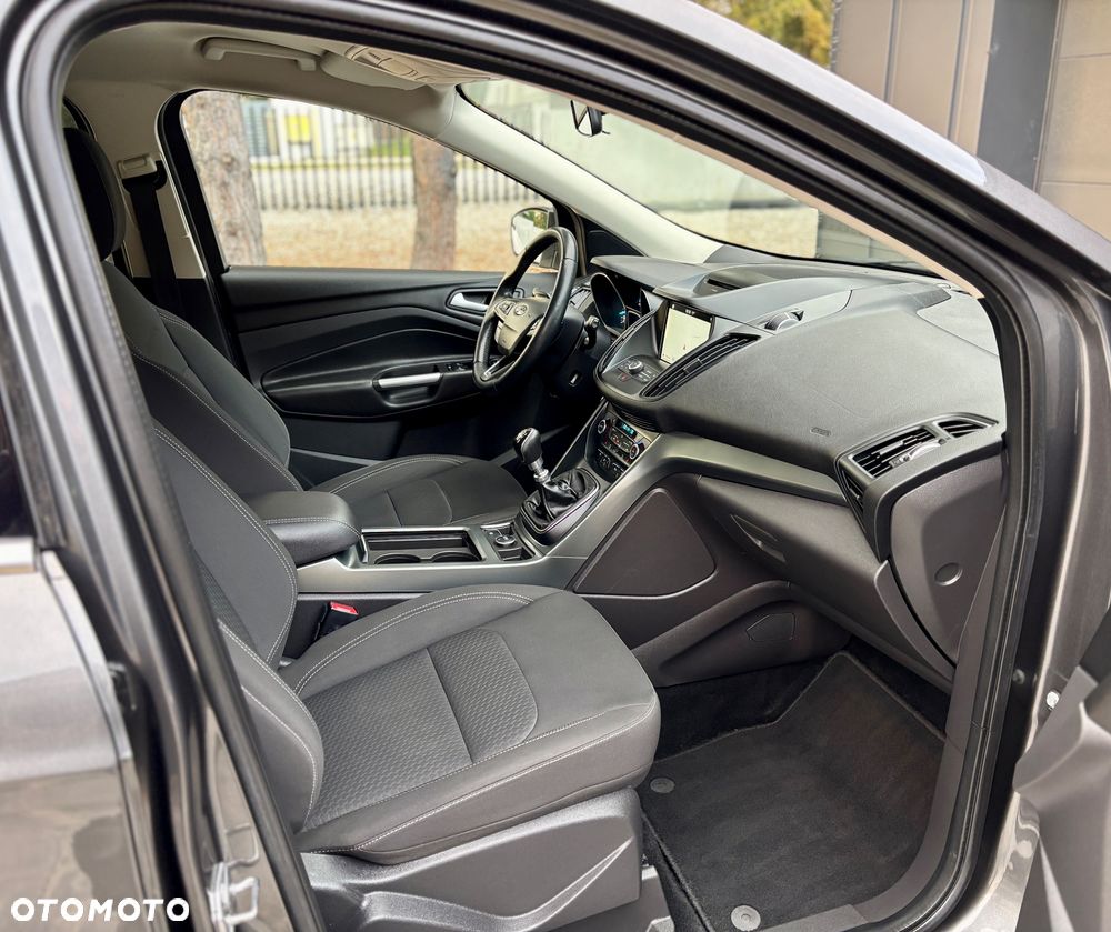Ford Kuga 1.5 EcoBoost FWD Titanium - 22