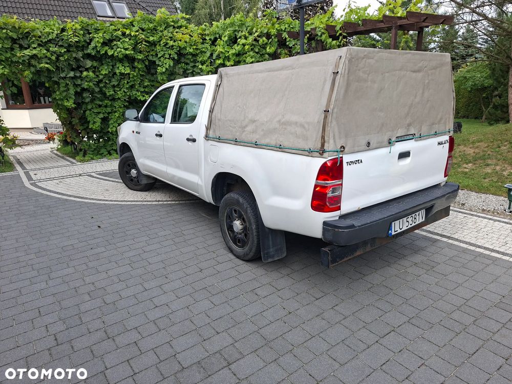 Toyota Hilux 2.5 D-4D DLX - 5