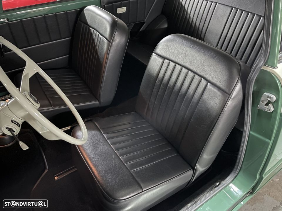 Triumph Herald - 9