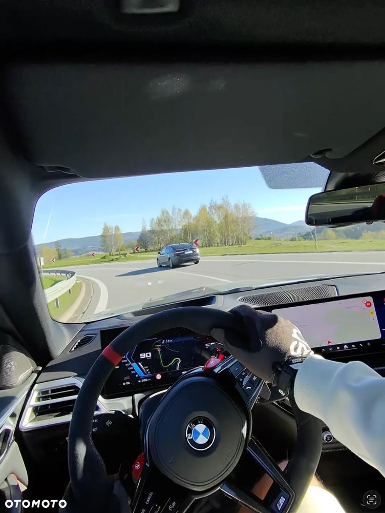BMW M4 CS xDrive - 8