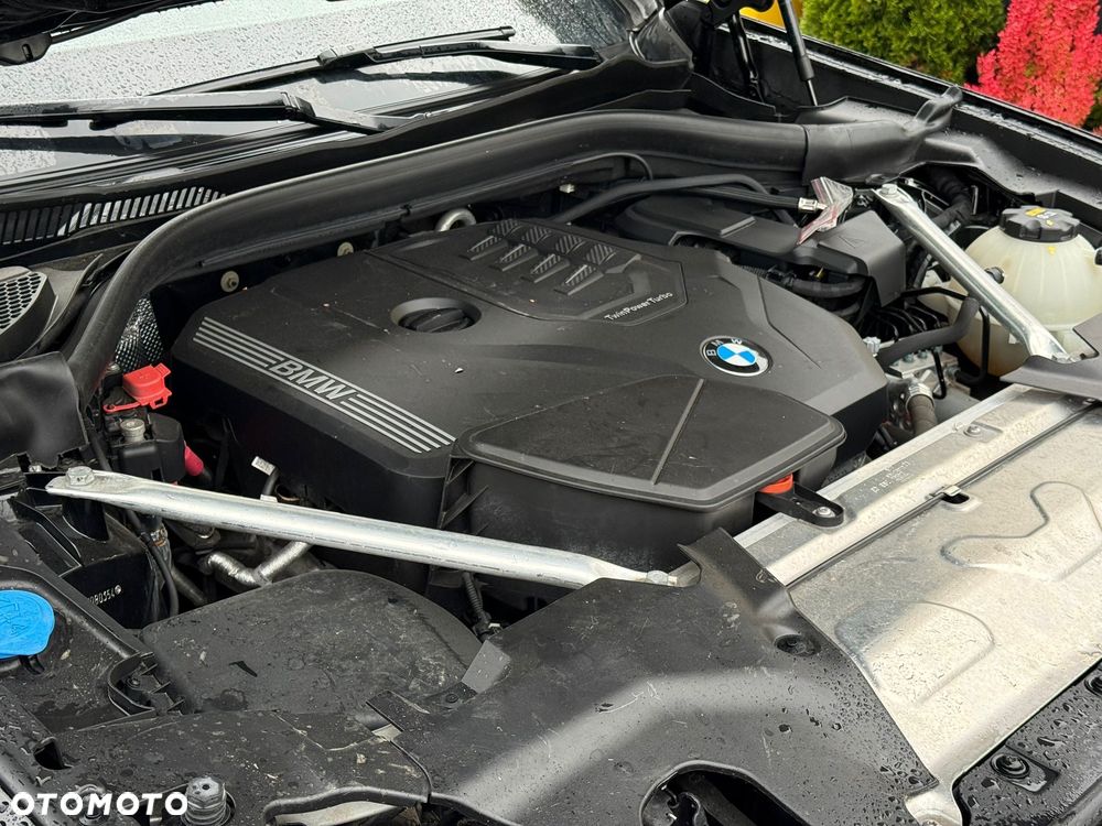 BMW X3 xDrive20i Advantage - 5