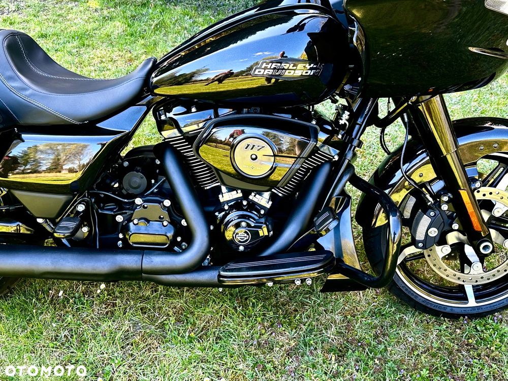 Harley-Davidson Touring Road Glide - 8