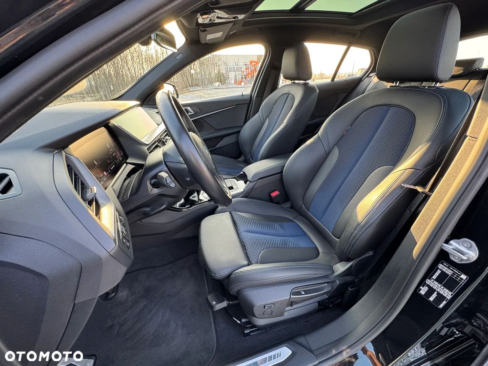 BMW Seria 1 118i M Sport Shadow - 19